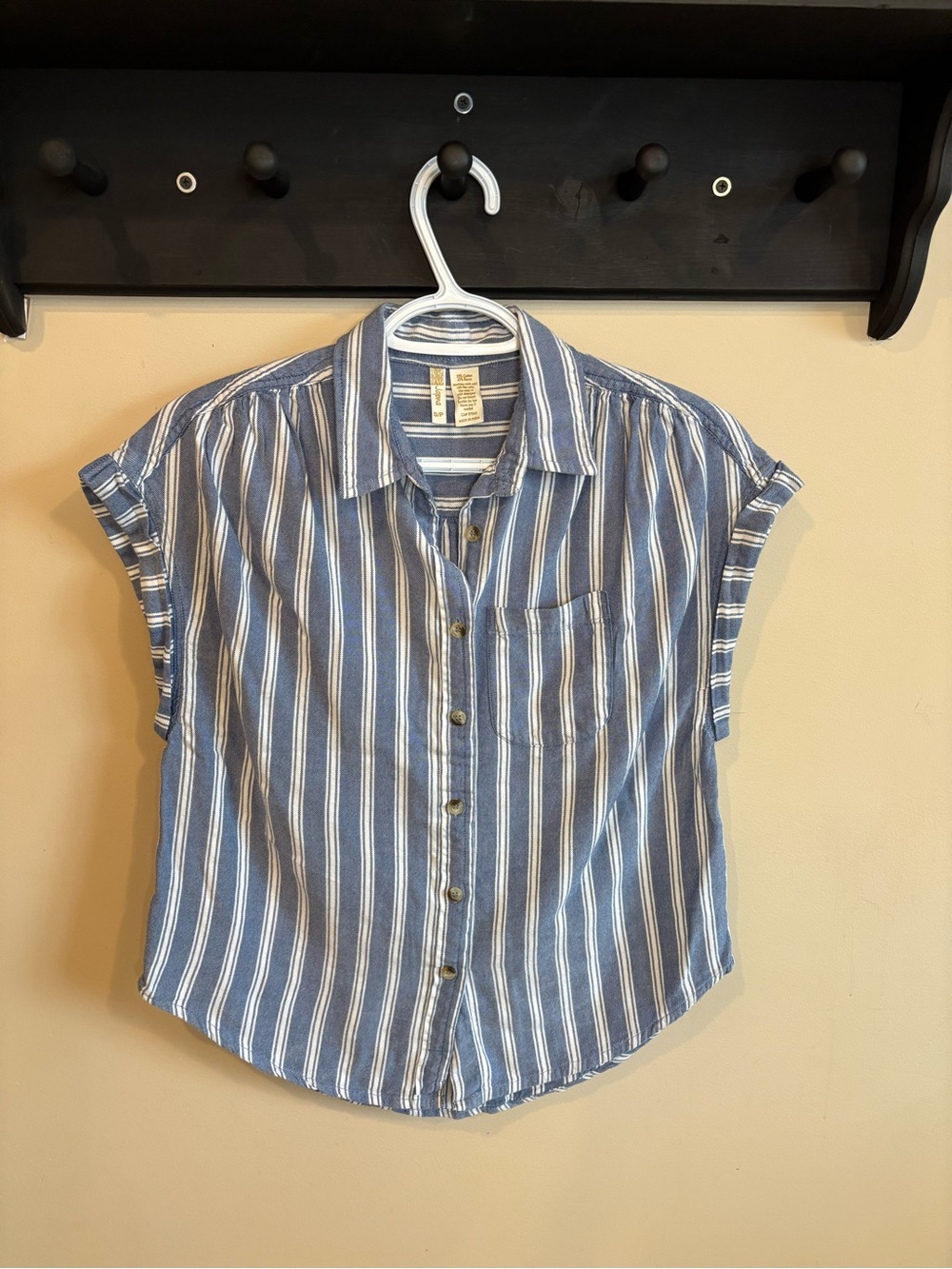 Blue & White Striped Button-Front Shirt